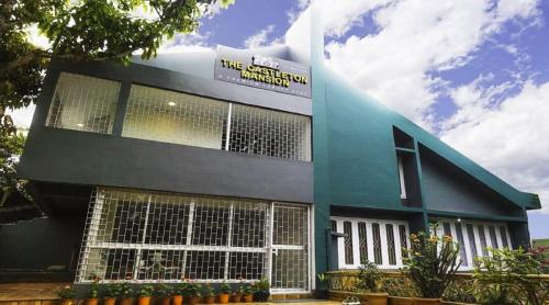 Cat - carbon neutral hotel in Unknown City