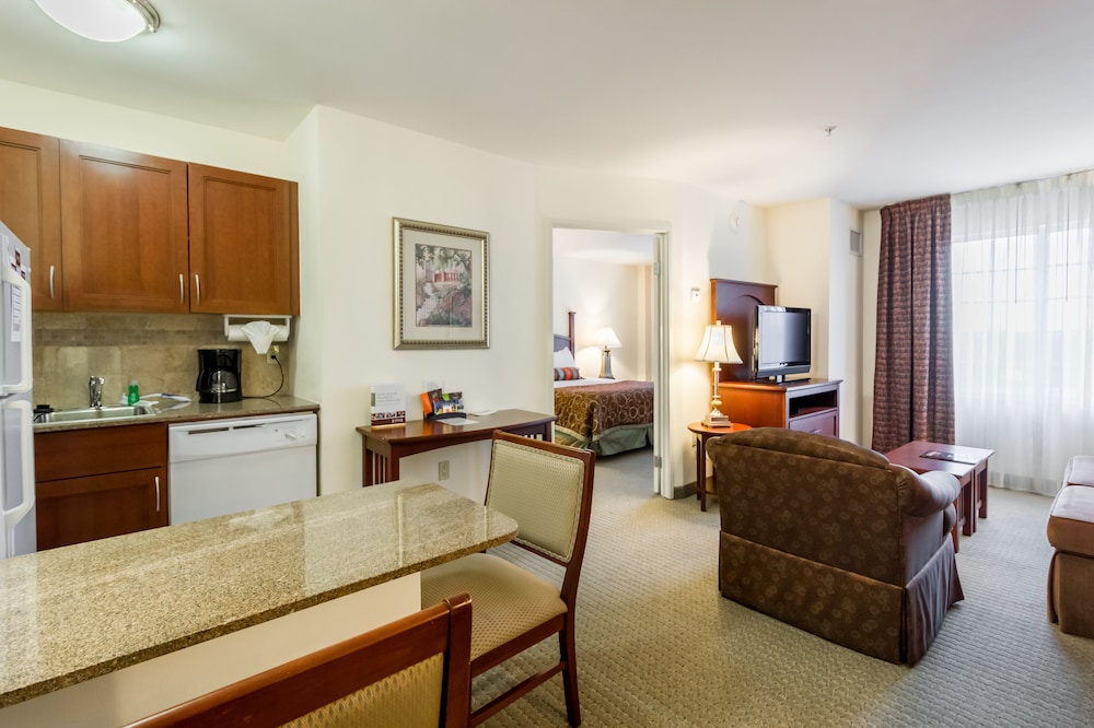 Staybridge Suites Austin Airport by IHG - photo 22