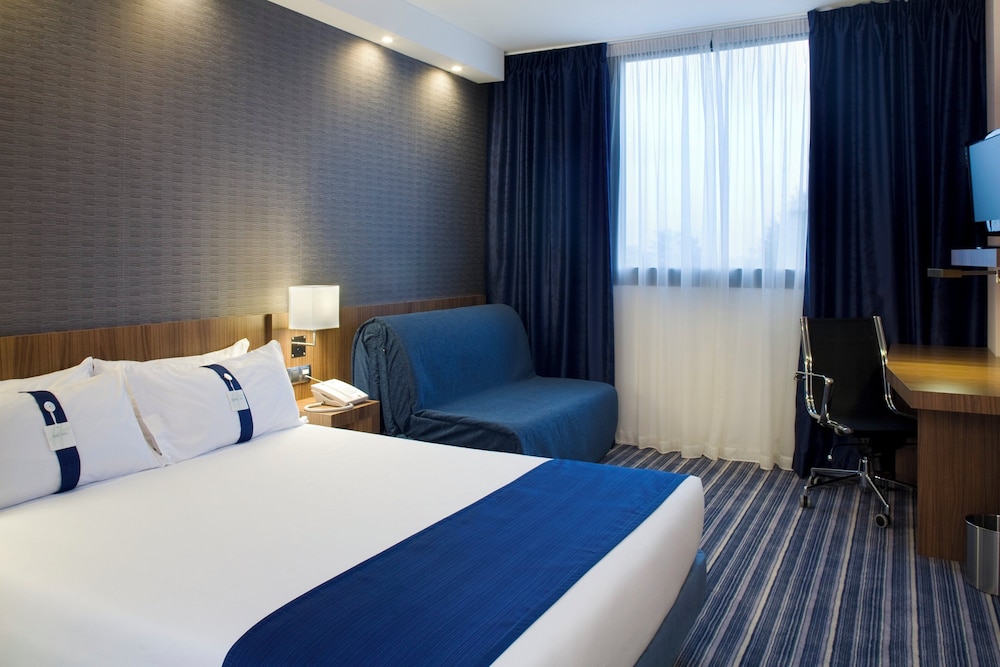 Holiday Inn Express Campo De Gibraltar Barrios by IHG — hotel in Los Barrios