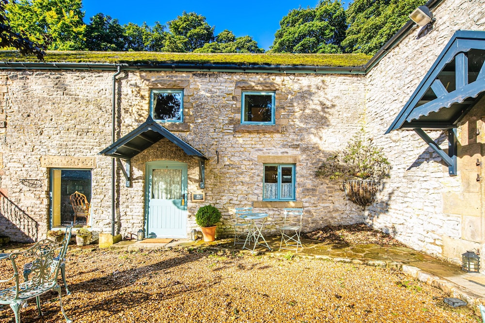Fruitpip — 4-Star Luxury Hotel in Bakewell, United Kingdom
