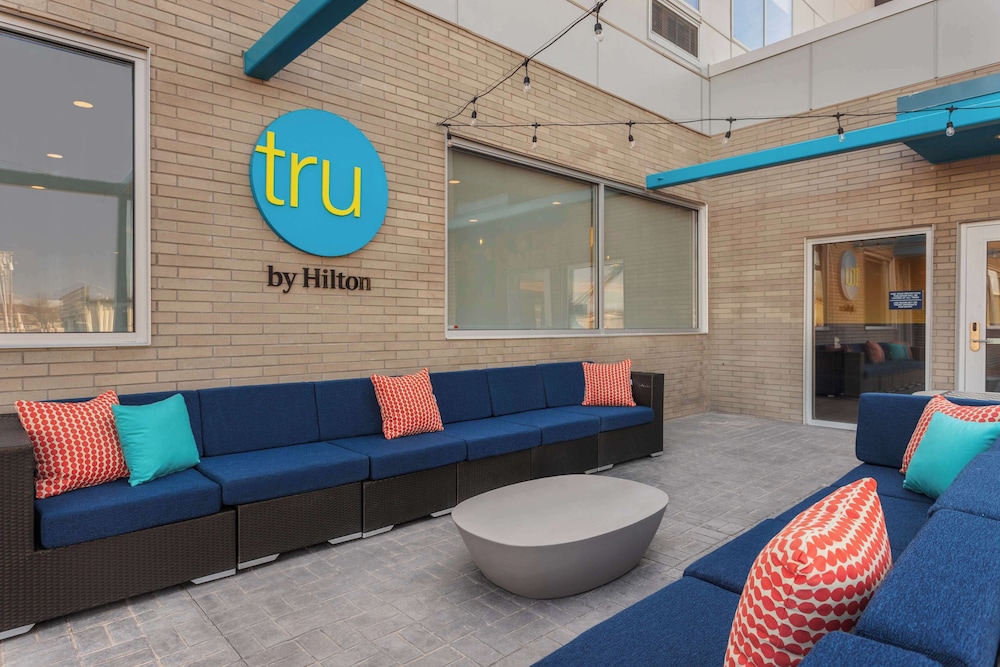 Tru by Hilton Janesville - photo 31