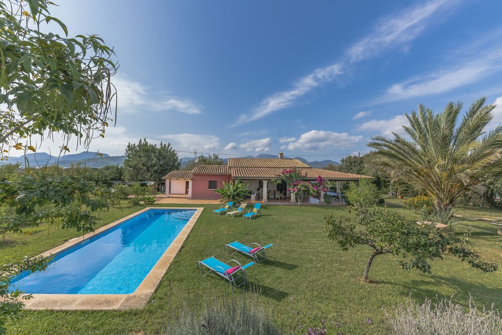 Villa Cas Sol — 4-Star Luxury Hotel in Inca, Spain