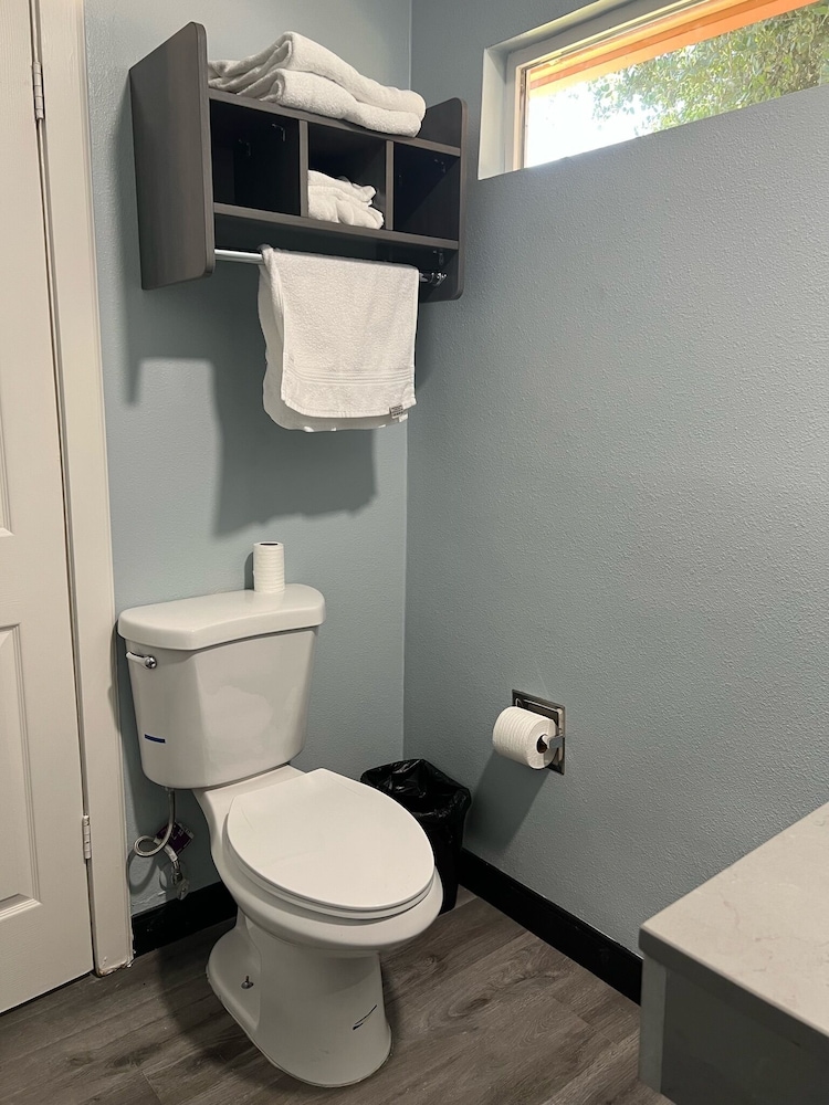 Travel Inn Gilroy - photo 12