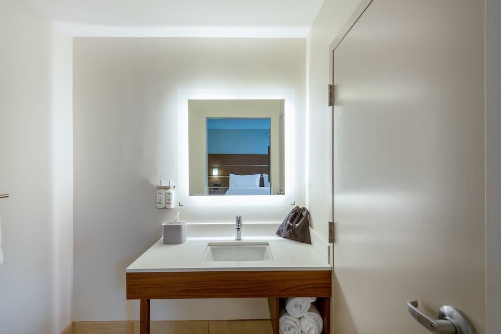 Holiday Inn Express Vermilion by IHG - photo 19