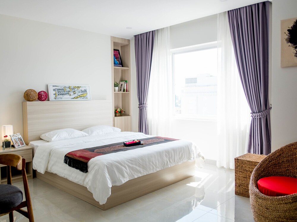Service One - carbon neutral hotel in Phnom Penh