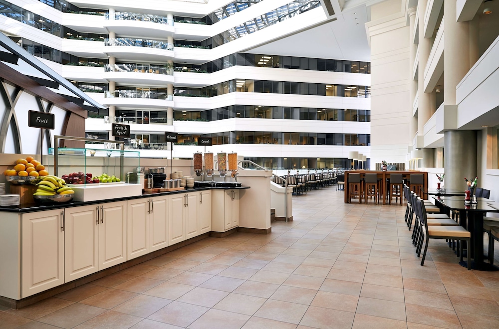 Embassy Suites by Hilton Washington DC Chevy Chase Pavilion - photo 36