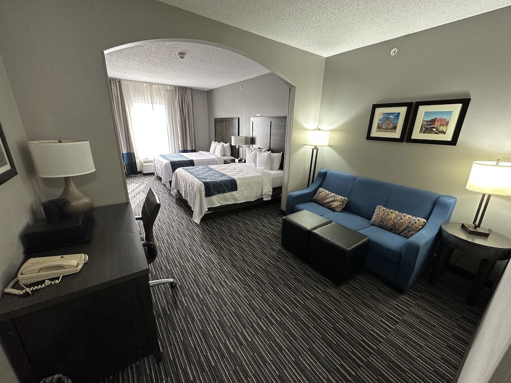 Garner Hotel Oklahoma City Quail Springs by IHG - photo 12