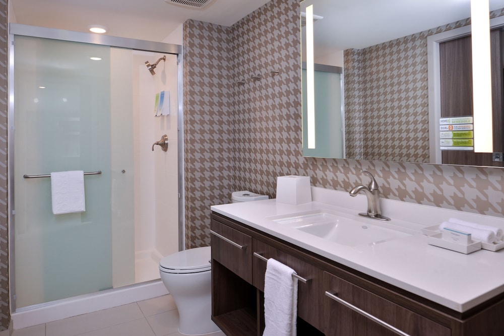 Home2 Suites by Hilton Portland Airport OR - photo 34