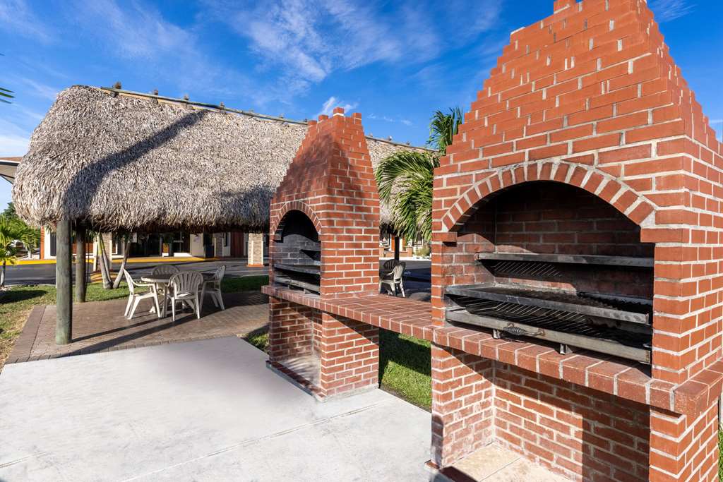 Travelodge by Wyndham Florida City Homestead Everglades - photo 20