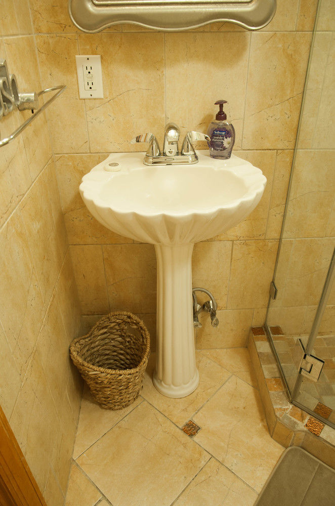 Luxury Suites Upper West Brownstone - photo 37