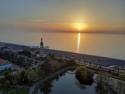 Only Front Sea View No Side View Wonderful Panorama High Floor Location Guarantee