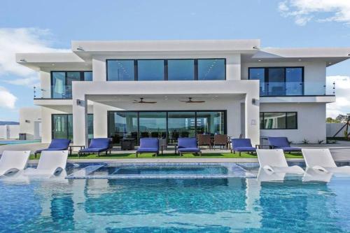 An Architectural masterpiece with unparalleled beauty elegance and amenities in Temecula, United States