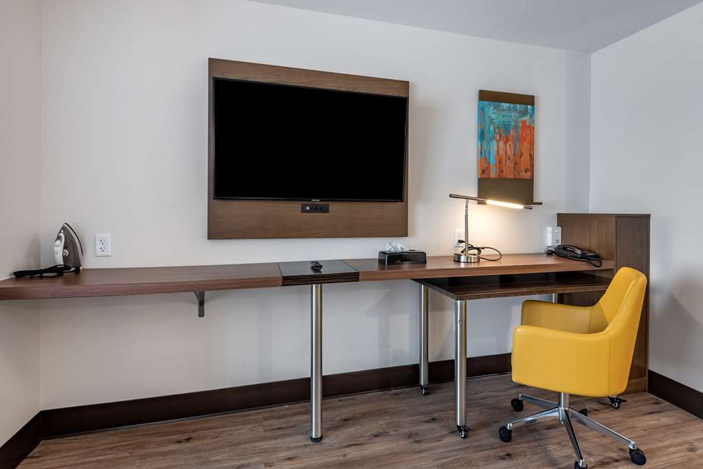 MainStay Suites Colorado Springs East Medical Center Area - photo 23