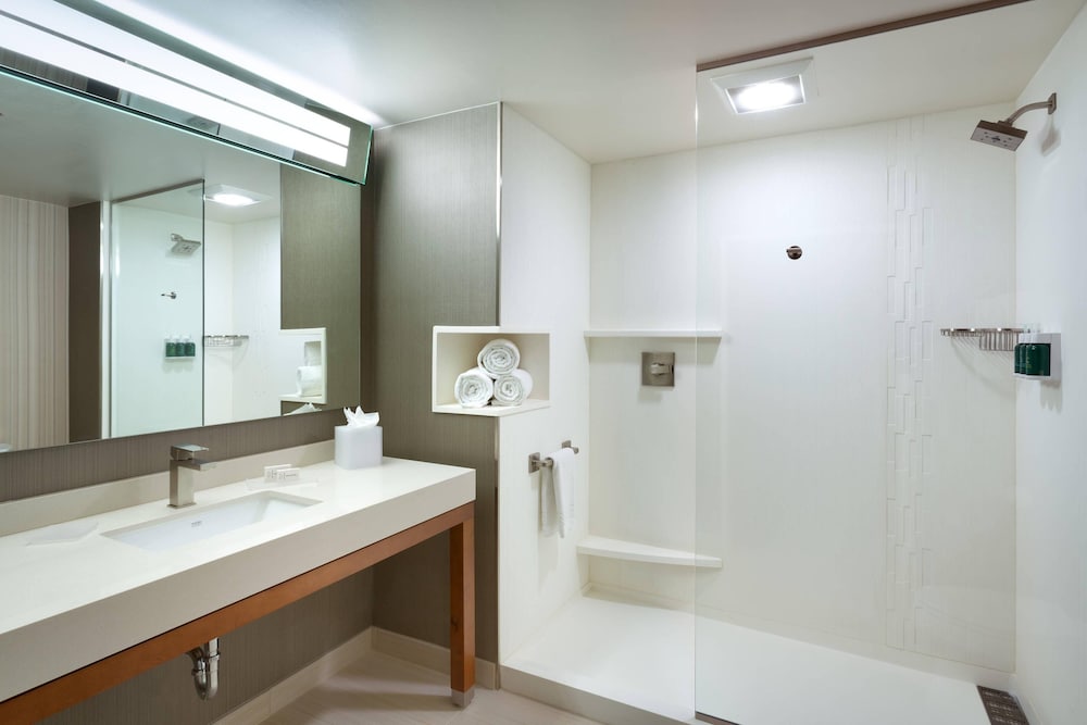 Courtyard by Marriott Los Angeles LAX Hawthorne - photo 17