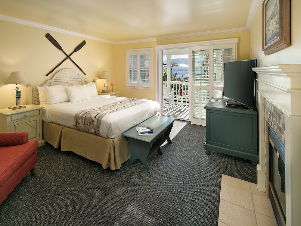 Avila Lighthouse Suites - photo 12