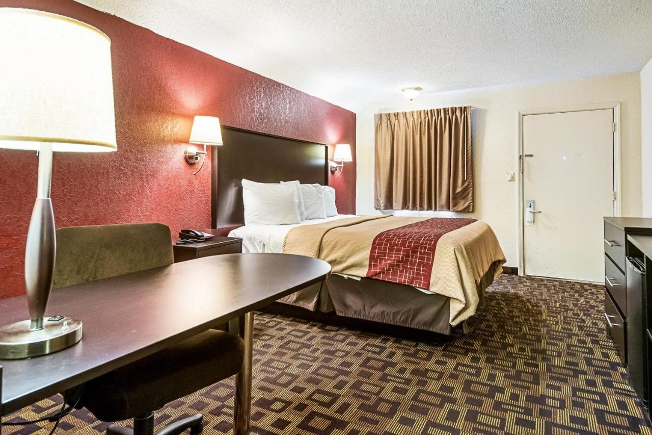Red Roof Inn Anderson IN - photo 7
