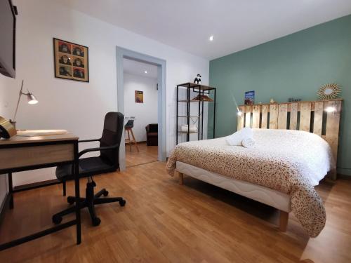 Cosy Room Centre Ville 2 Pers in Sarreguemines, France