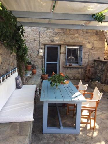 Summer Stoned Maisonette in Myrina, Greece