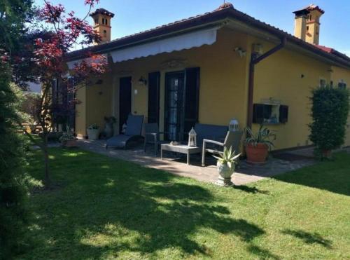 B&B La Casa di Rita — 4-Star Luxury Hotel in Castrezzato, Italy