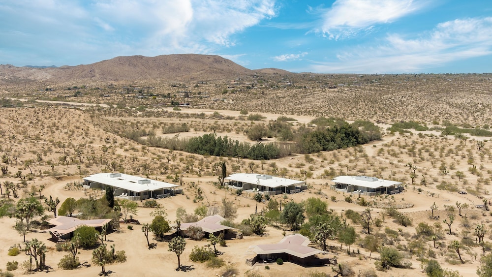 The Bungalows by Homestead Modern at The Joshua Tree Retreat Center - photo 90