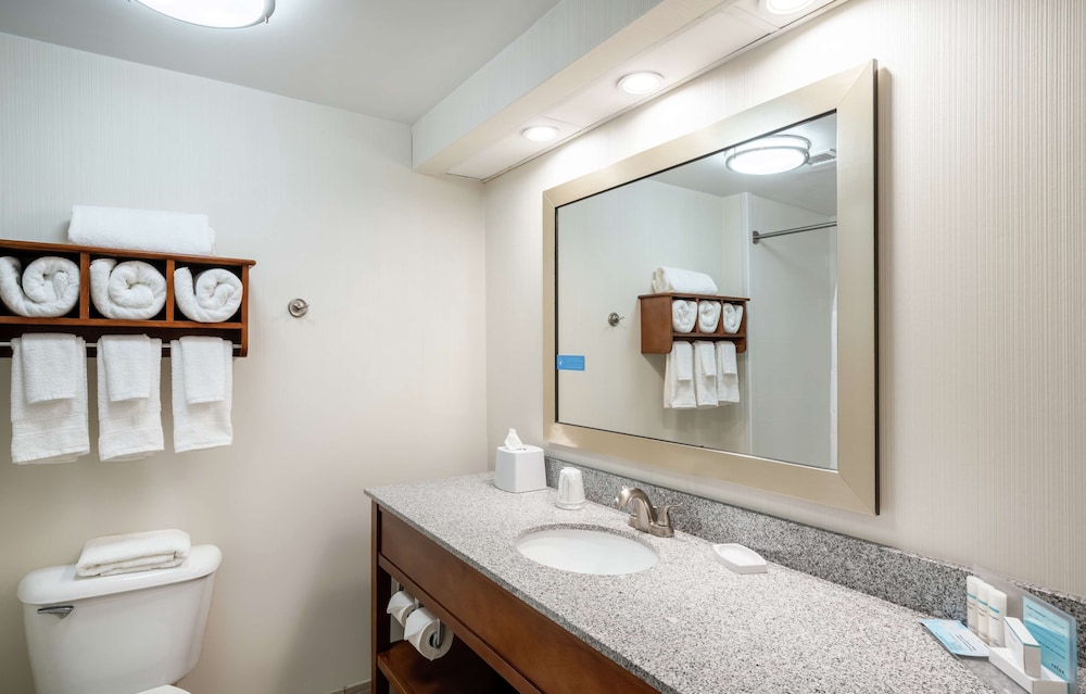 Hampton Inn & Suites Mooresville Lake Norman - photo 35