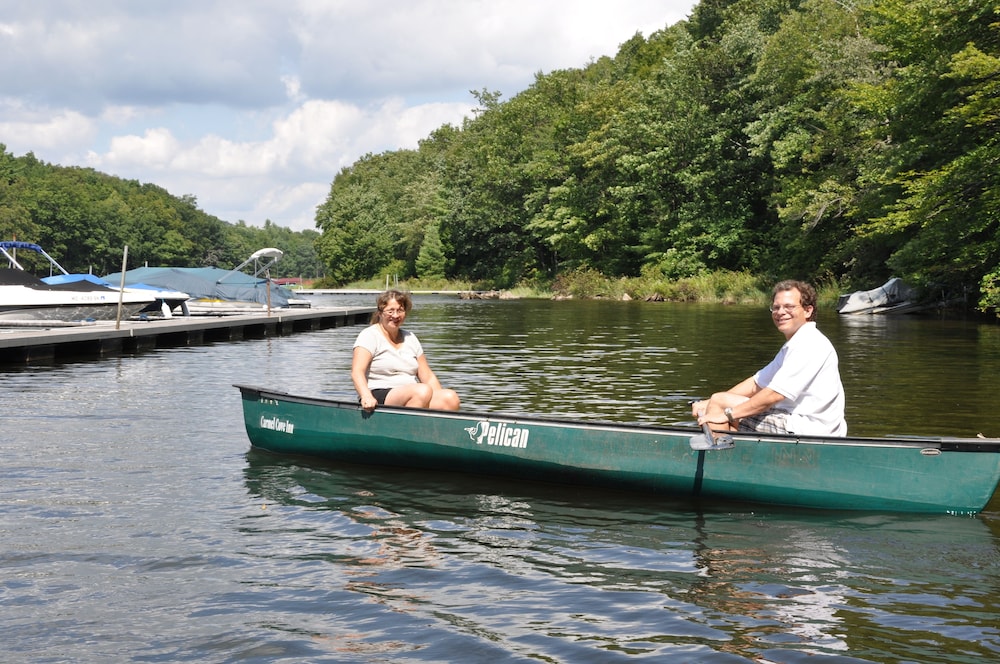 Carmel Cove Inn at Deep Creek Lake - photo 14