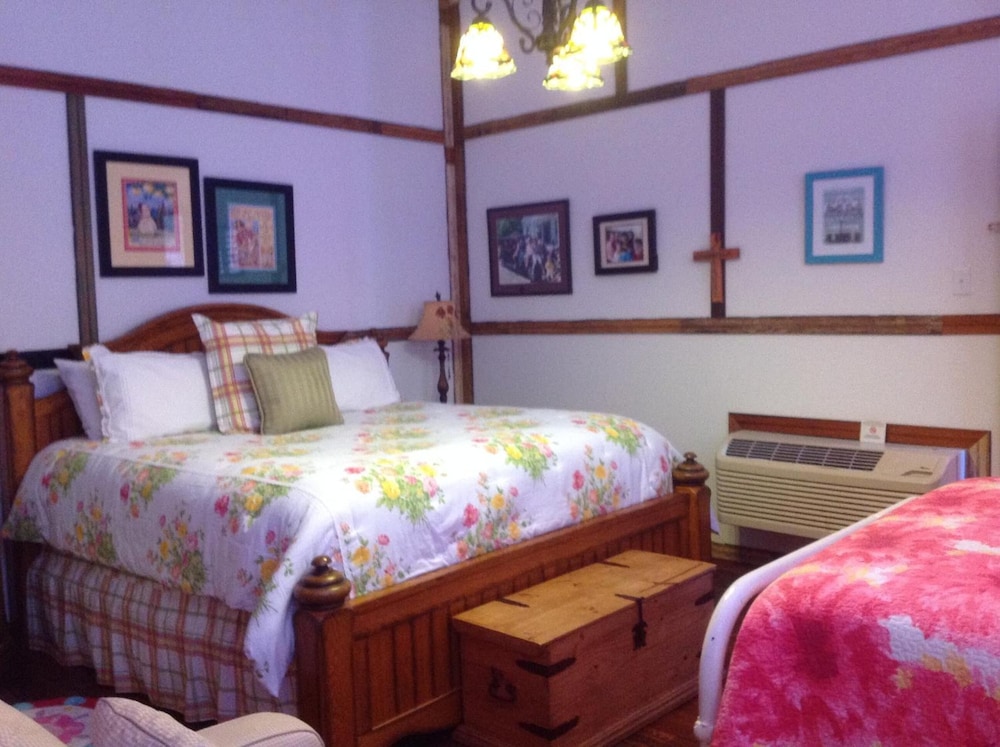 The Main Street Hotel - photo 23
