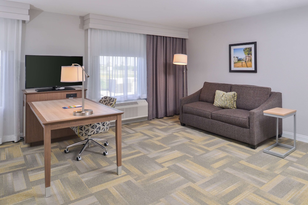 Hampton Inn & Suites Altoona Des Moines - photo 25