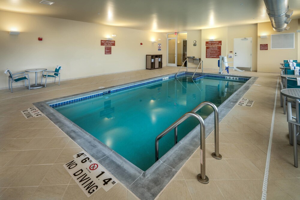 TownePlace Suites by Marriott Milwaukee Oak Creek - photo 27