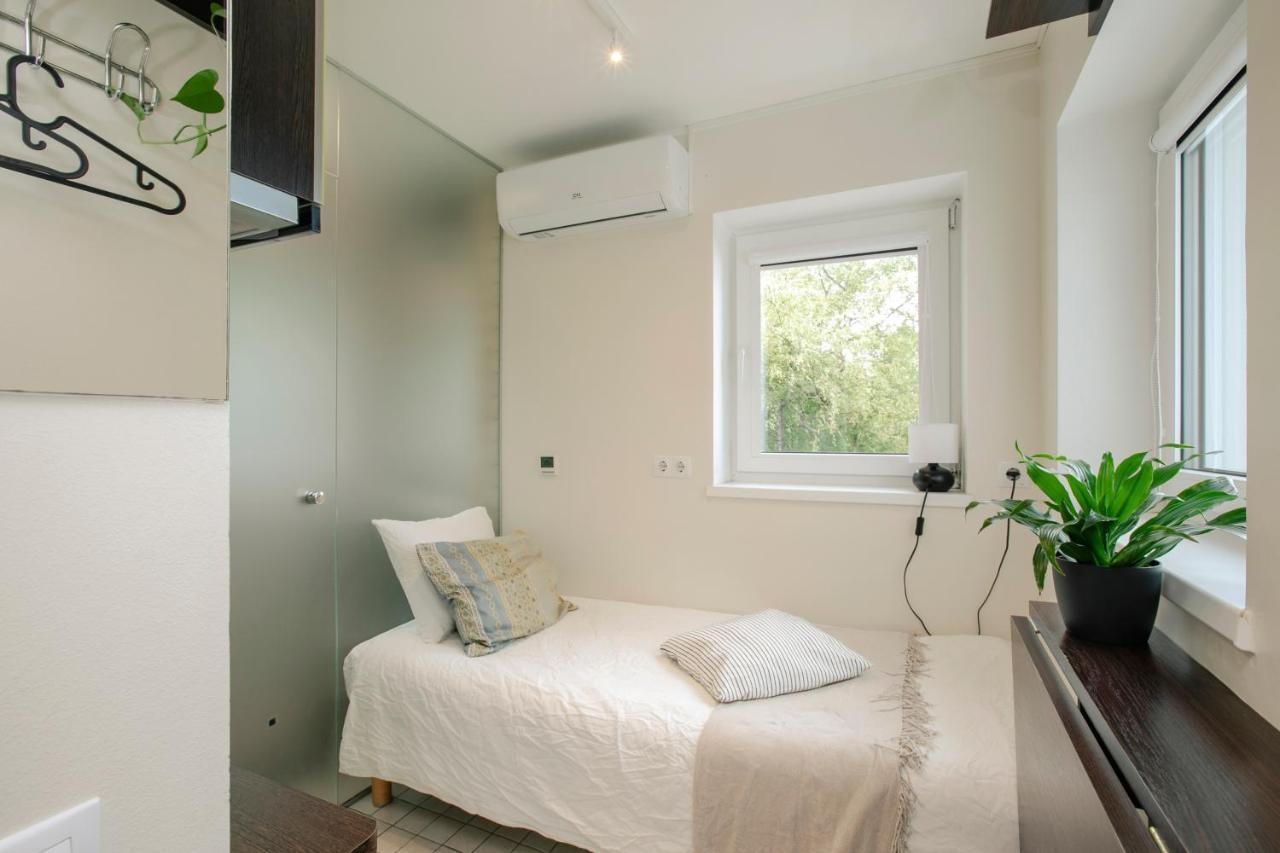 Apartment for One White
