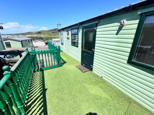 Van number 123 Beautiful Caravan sleeps 4 in Aberystwyth, United Kingdom