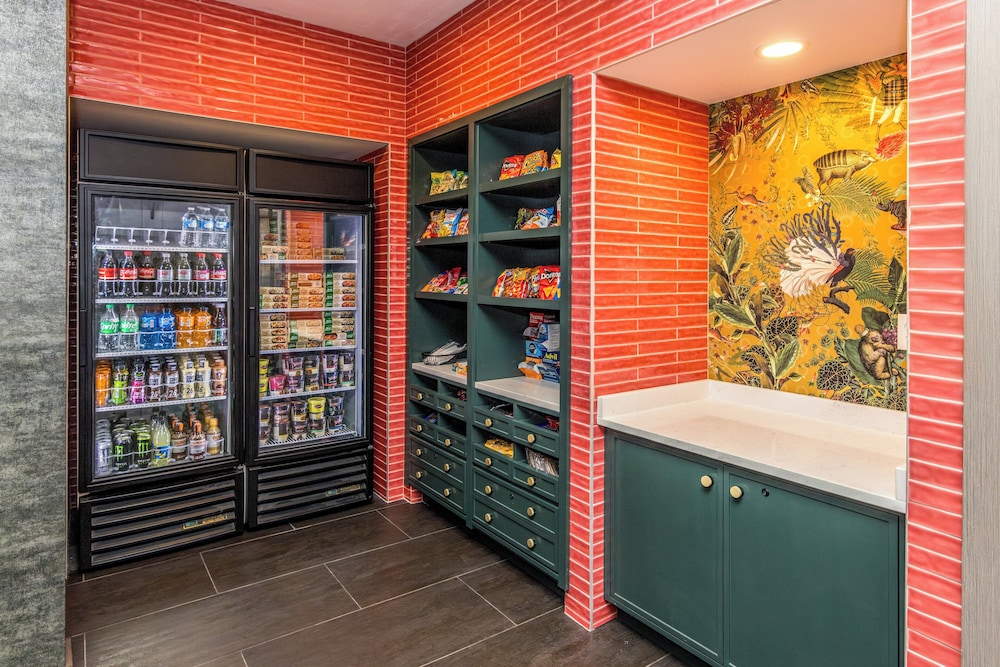 voco The Clair Cincinnati Downtown by IHG - photo 22