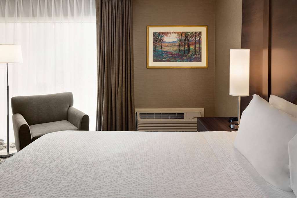 Ramada Plaza by Wyndham Portland - photo 24