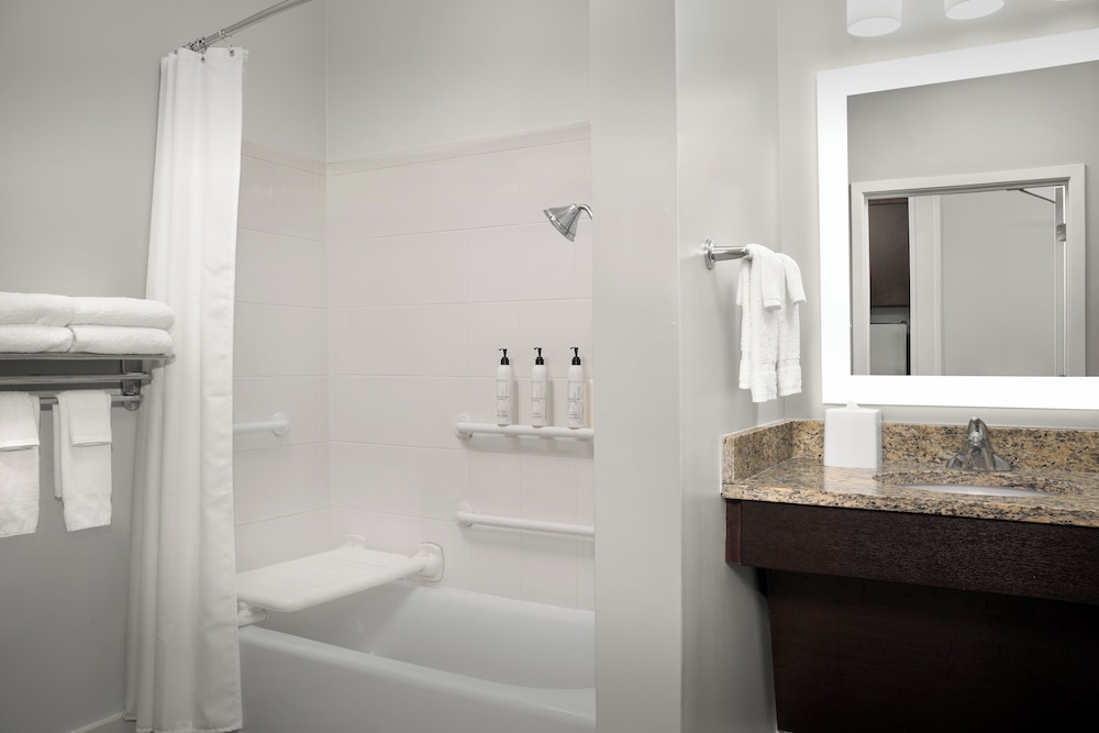 TownePlace Suites by Marriott Gainesville Northwest - photo 21