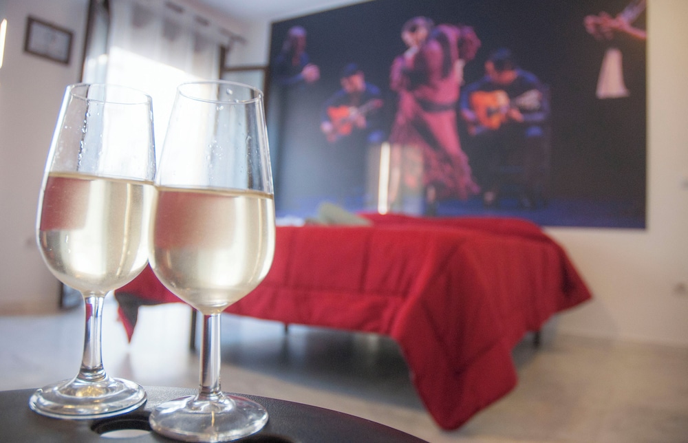 Andalucia Jerez Apartamentos — 4-Star Luxury Hotel in Jerez De La Frontera, Spain