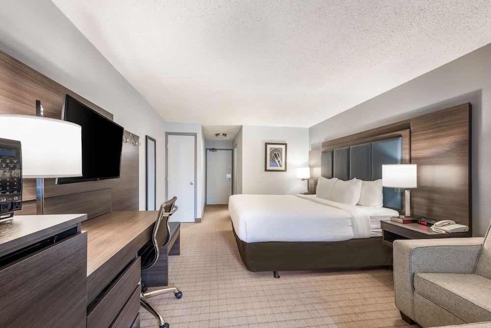SureStay Hotel by Best Western SeaTac Airport North - photo 13