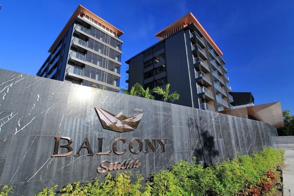 Balcony Seaside Sriracha Hotel & Serviced Apartments in Si Racha, Thailand