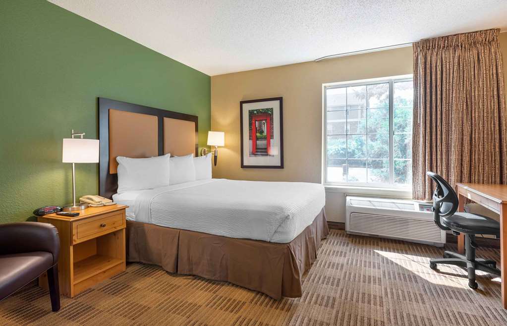 Extended Stay America Suites Newark Woodbridge - photo 10