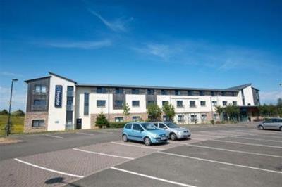 Travelodge Perth Broxden Junction