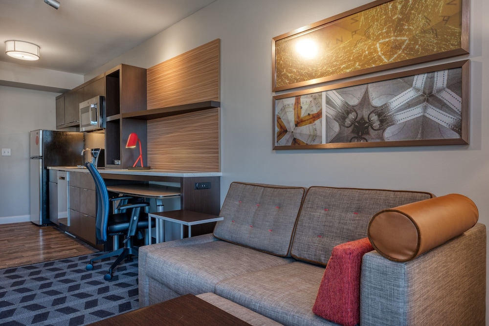 TownePlace Suites by Marriott Indianapolis Airport - photo 14