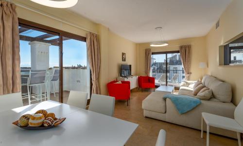 Marina Duquesa 2411 Penthouse — 4-Star Luxury Hotel in Manilva, Spain