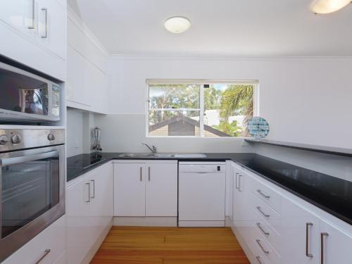 The Clippers 3 fabulous waterfront unit — Salamander Bay — photo 2