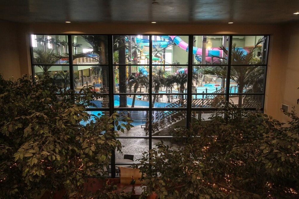 Maui Sands Resort & Indoor Waterpark - photo 34