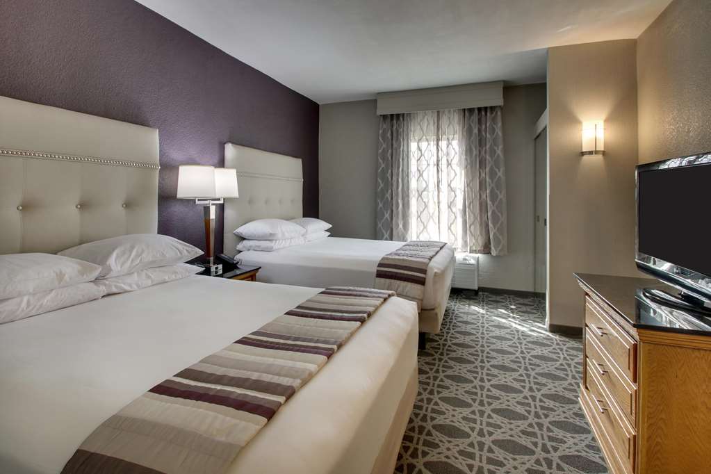 Drury Inn & Suites Albuquerque North - photo 42