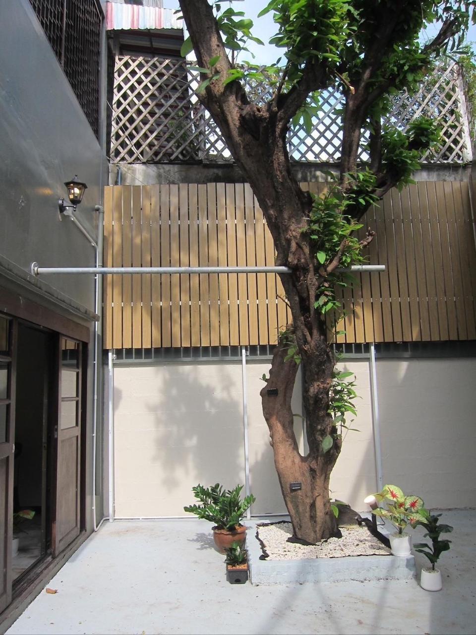 3 Brothers House BKK