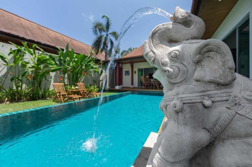 VILLA Kaheru Private Pool Near Nai Harn Beach — 4-Star Luxury Hotel in Phuket, Thailand