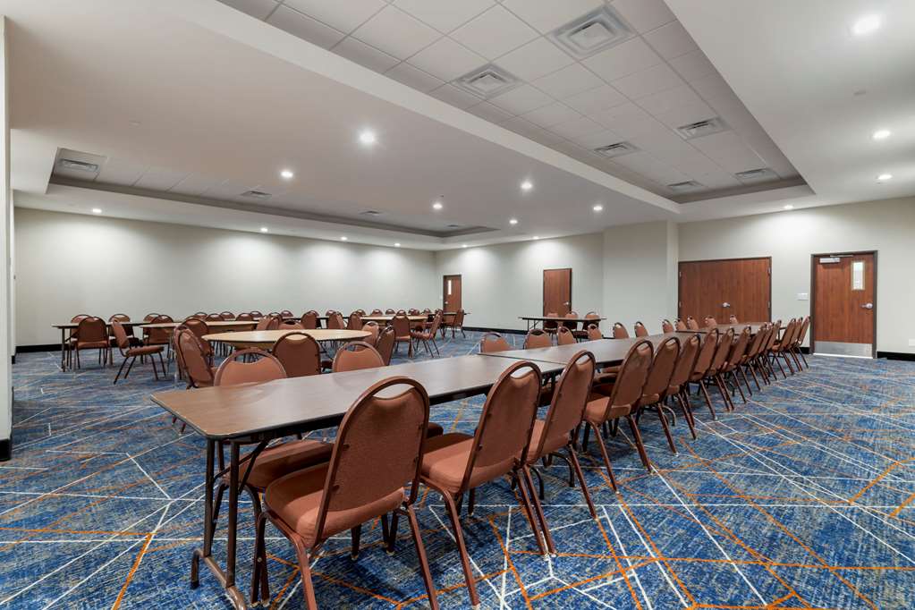 Comfort Inn & Suites Muskogee OK - photo 25