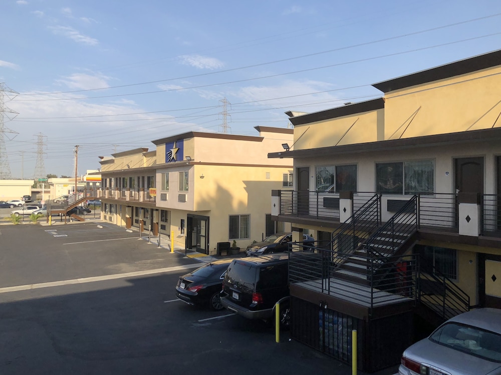 Starlight Inn South El Monte - photo 31