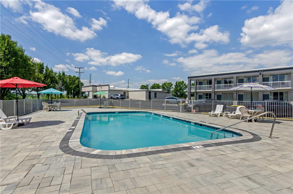 Suburban Studios Verona Staunton North - photo 22