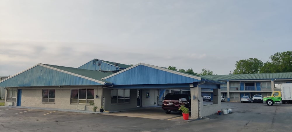 FairBridge Inn Express Stuttgart - photo 20
